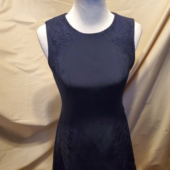 Adrianna Papell Blue Lace Overlay Dress SZ 4 - Picture 2 of 7